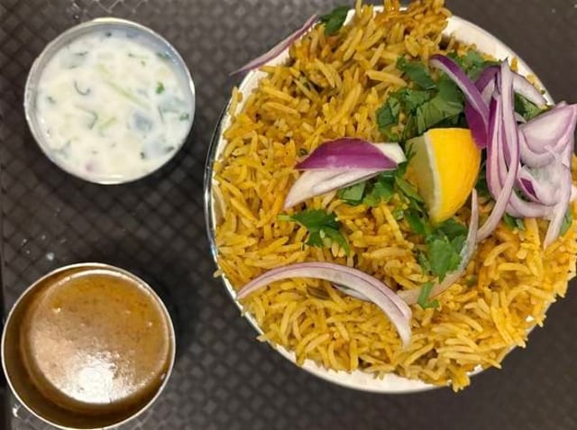 Chicken Dum Biryani.